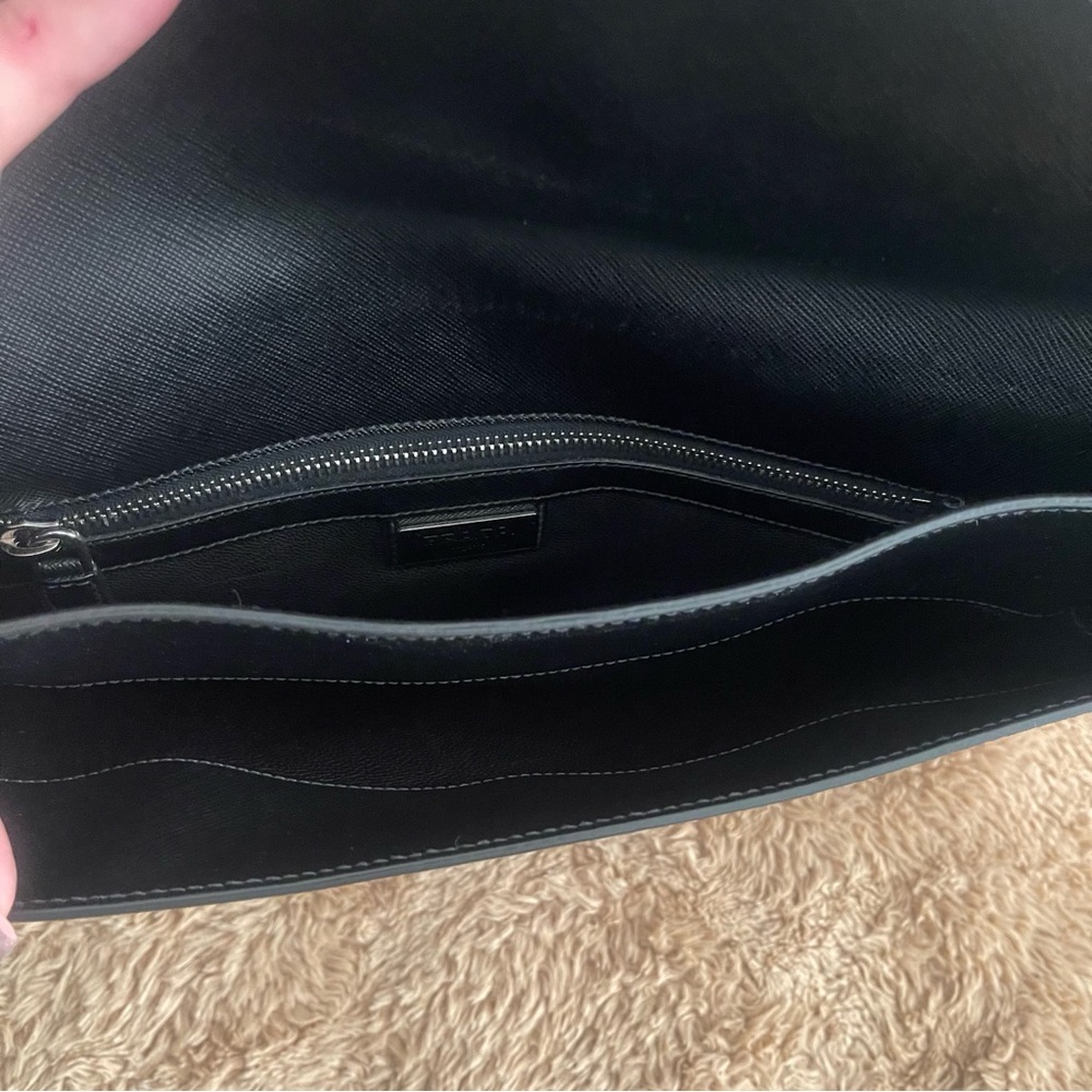 Prada - Picture 8 of 13